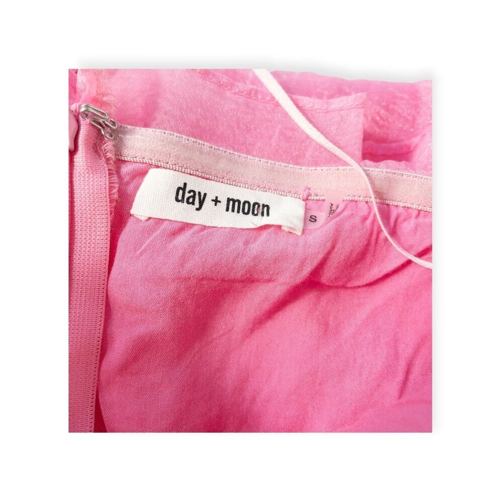 Day & Moon Pink Ruffled Strapless Dress SZ S Barbie Coquette - Picture 9 of 9